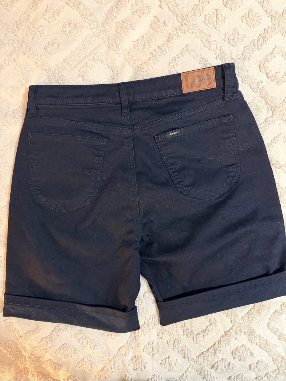 Lee Women's Black Roll-Cuff Shorts 10 Medium         #62